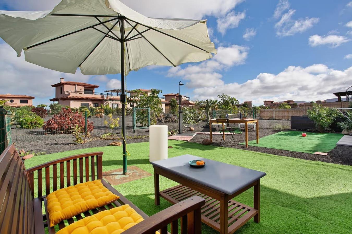 Amadeus Villa La Oliva Dış mekan fotoğraf