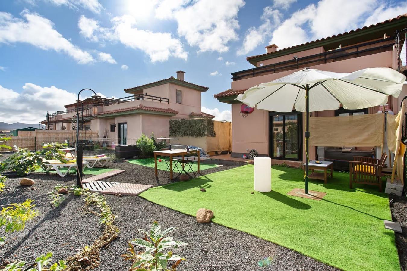Amadeus Villa La Oliva Dış mekan fotoğraf